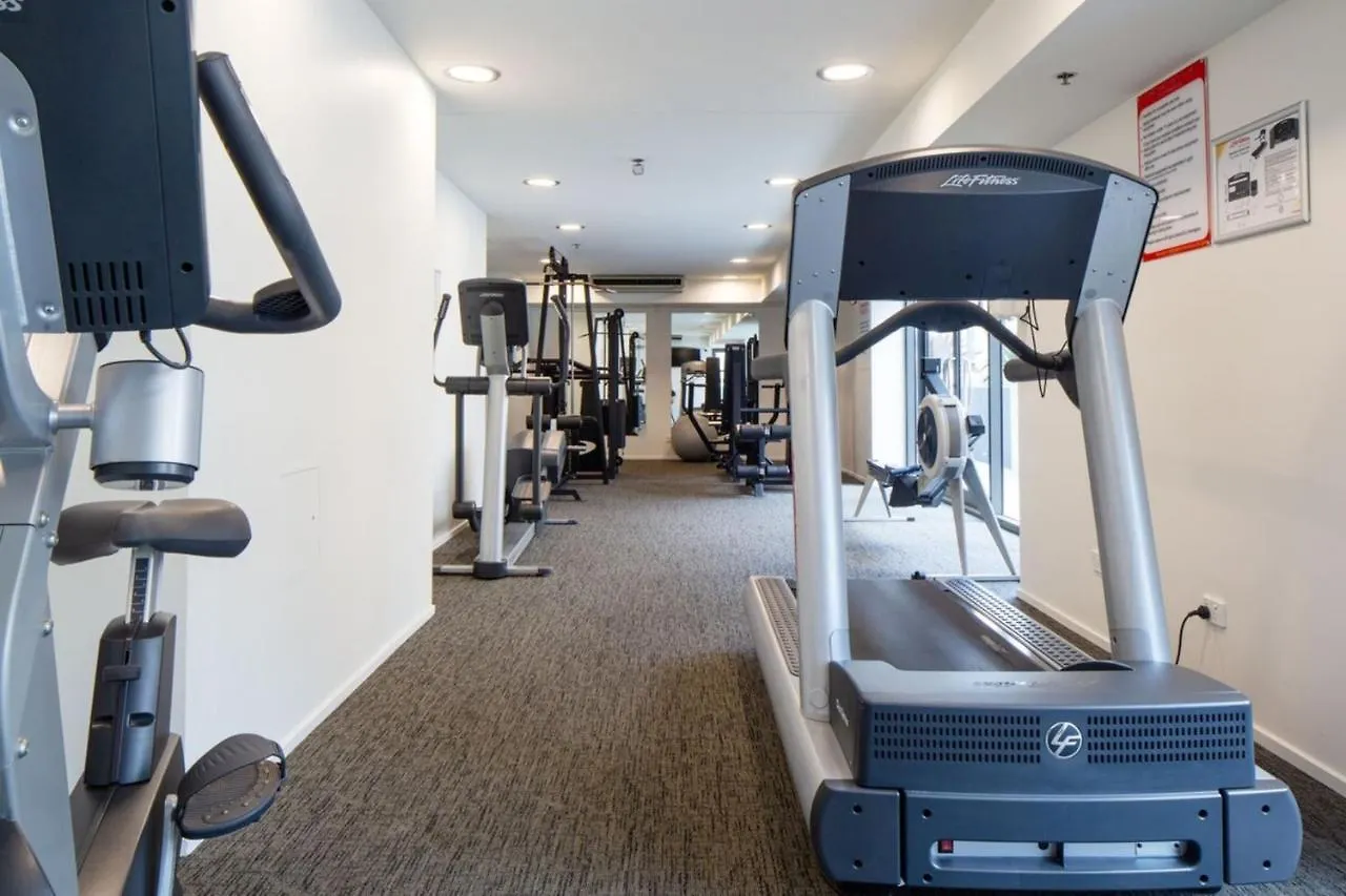 1 Bed Studio Apartment Near Eagle Street Brisbane