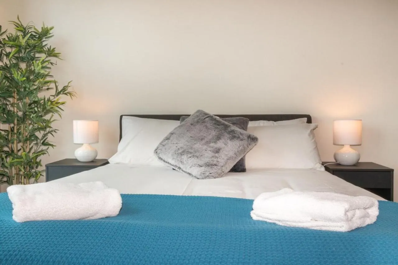 1 Bed Studio Apartment Near Eagle Street ブリスベン 0*,  オーストラリア